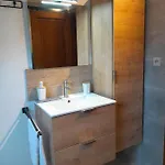 Au Bord De L'orleans Guest house
